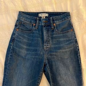 Madewell Curvy High-Rise Skinny Crop Jeans - Medium Wash Size 26